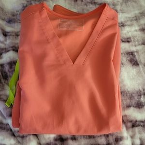 Figs hot coral set xs